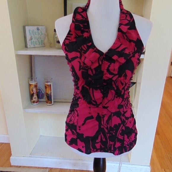*181 Express Ruffled Collar Fitted Tank - Picture 1 of 7